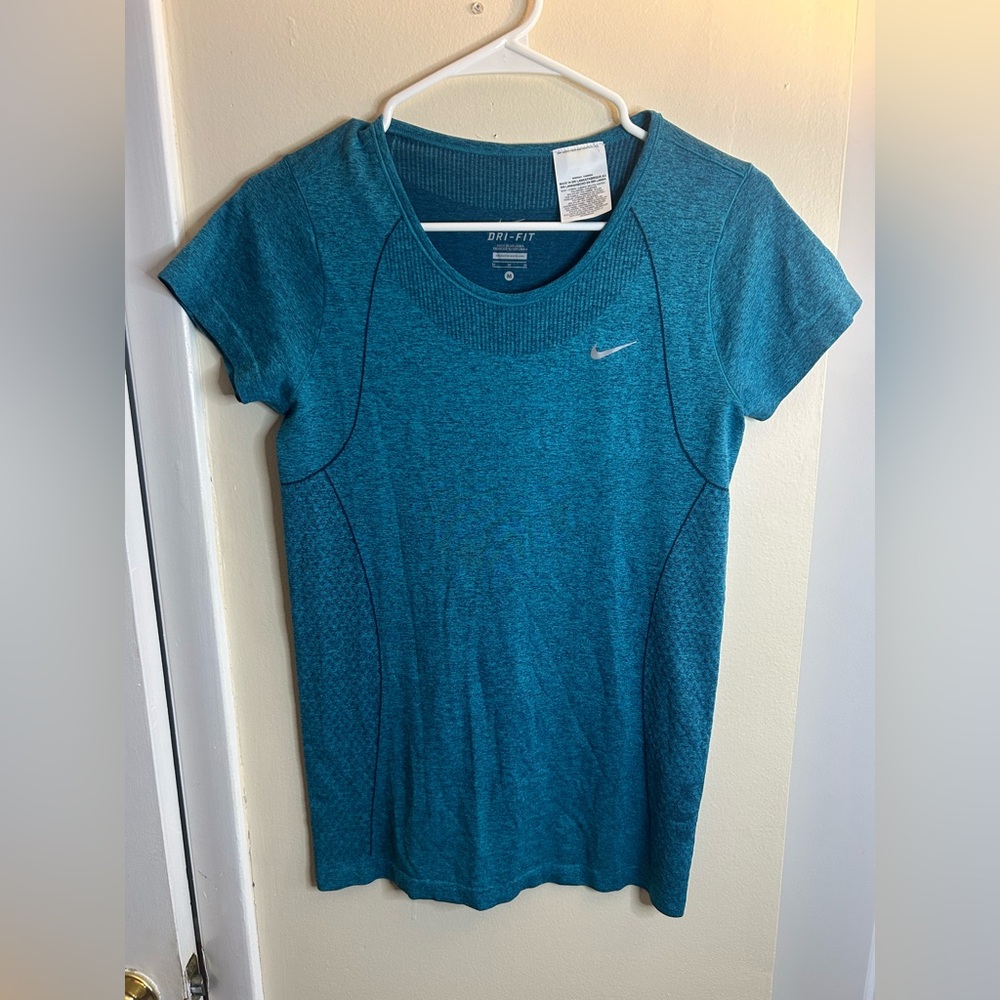 Nike Women's Teal Short Sleeve Tee